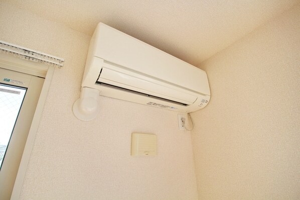 ヒルズ・カーリアAの物件内観写真